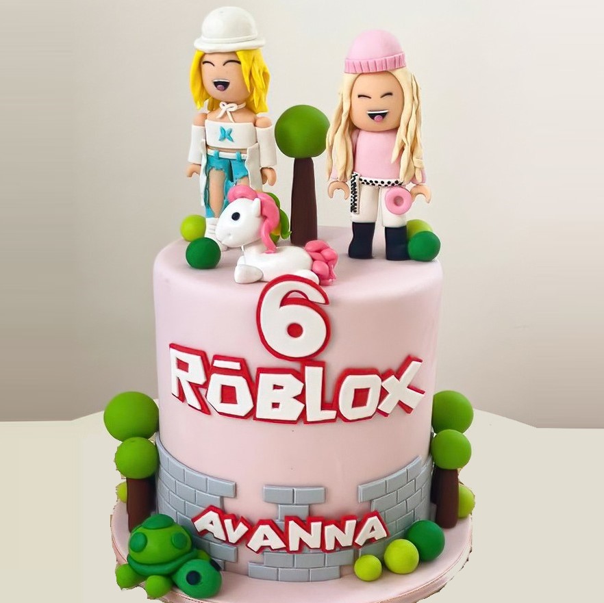 Not sure if this is allowed, but I worked on a cool Roblox cake today and  wanted to share with you guys : r/roblox