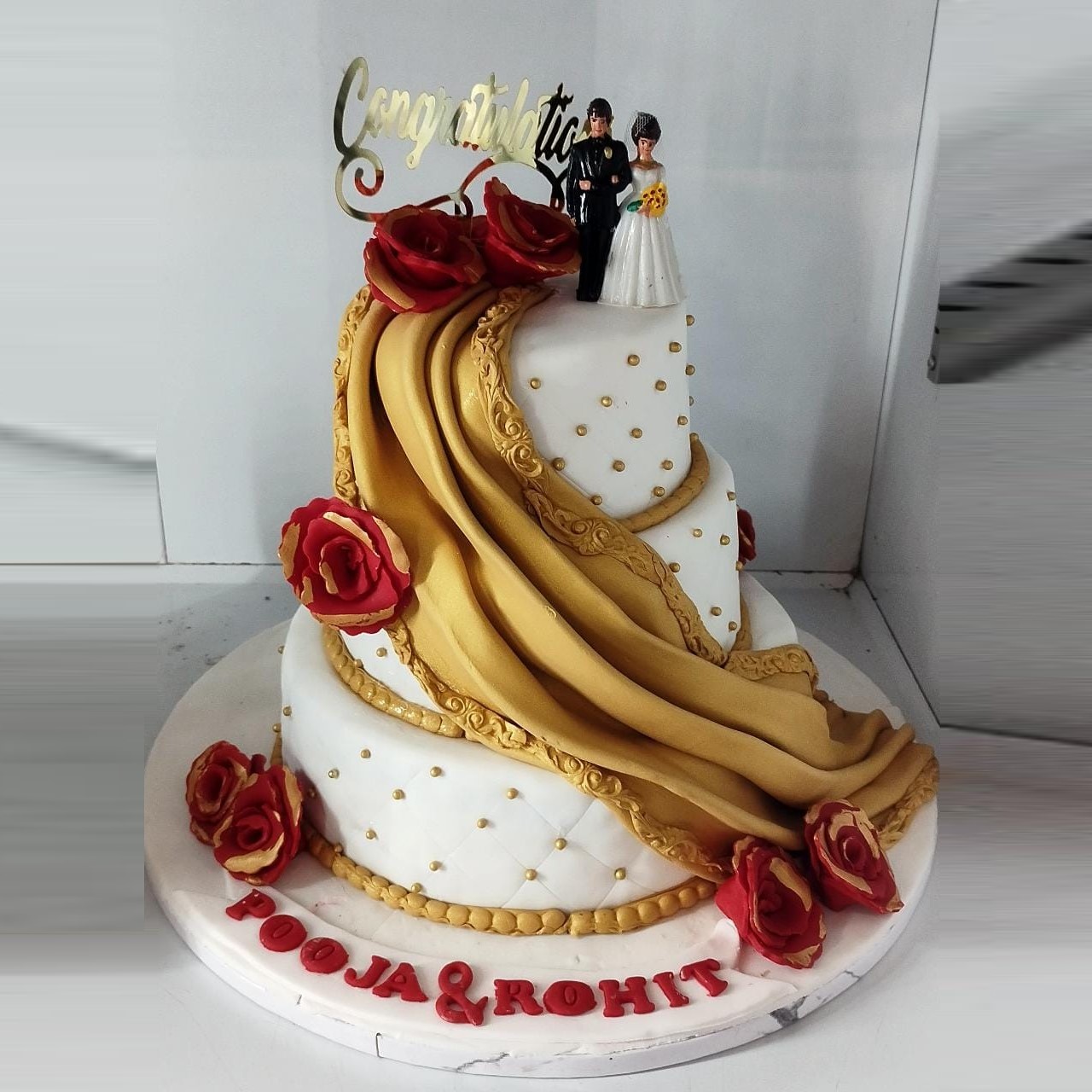 Engagement Cake|Wedding Cakes Online Delivery Hyderabad|CakeSmash.in